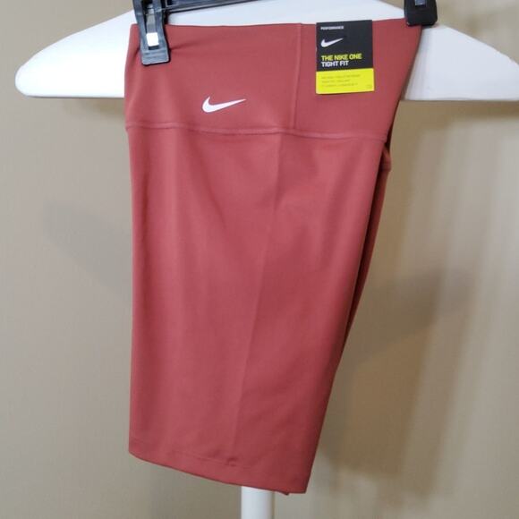 NWT Nike One Tight Fit  Mid Rise Dry Fit Technology Size XS - Picture 3 of 11